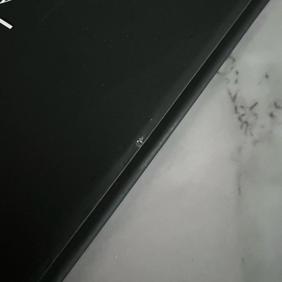 *NEW* milk and honey by Rupi Kaur - Picture 13 of 13